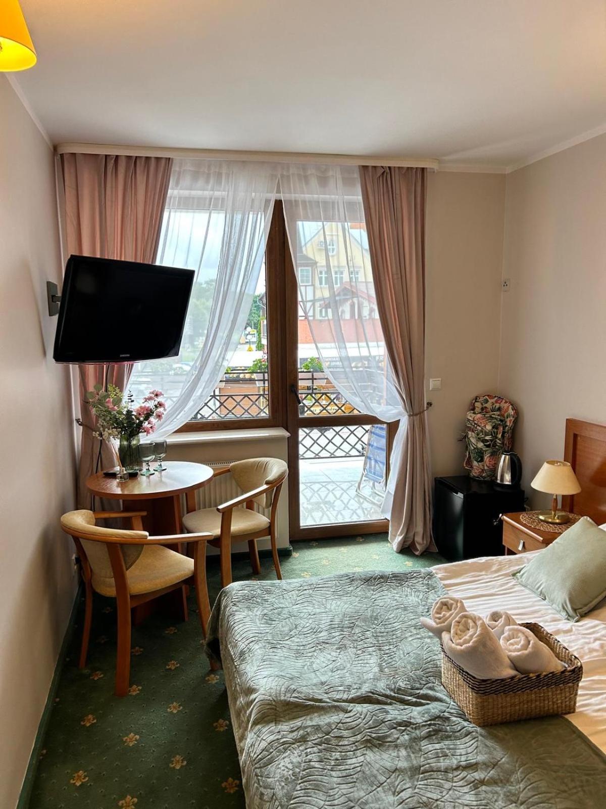 Apartamenty I Pokoje Chaton Mielno Mielno  Zewnętrze zdjęcie