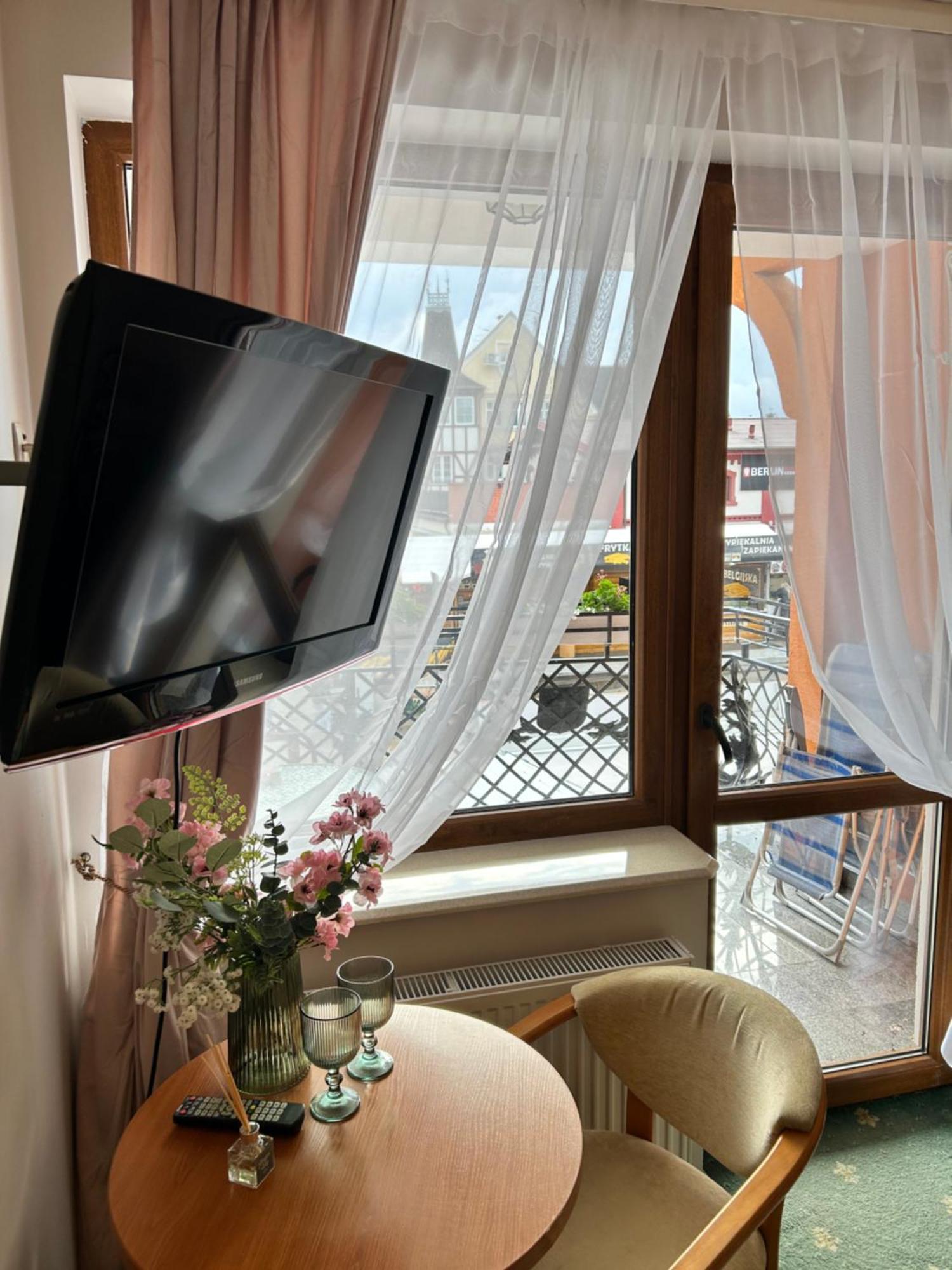 Apartamenty I Pokoje Chaton Mielno Mielno  Zewnętrze zdjęcie